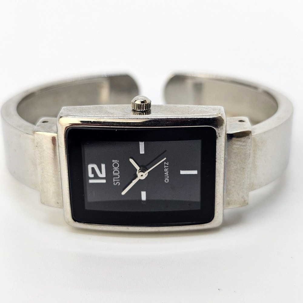 Studio 22MM Women's Bracelet Watch Black Dial Gray Bracelet Band 6"‎ New Battery